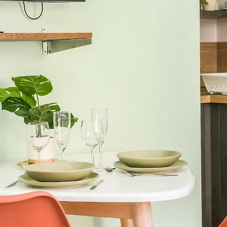 Lumineux - L'amazone - Gare *